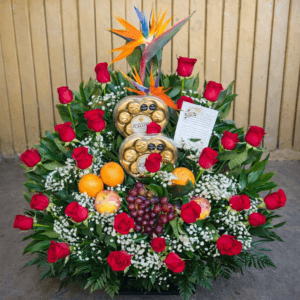 Piramide de rosas, chocolates y fruta R121