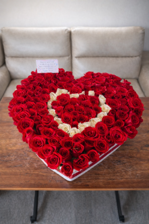 Corazon grande de 150 rosas R180